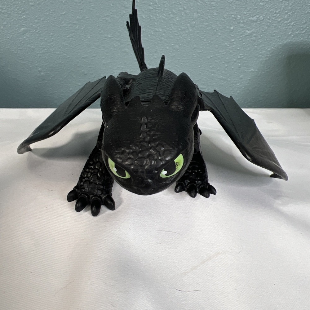 Dreamworks How‎ to Train Your Dragon Toothless 8" Figure Toy 2018